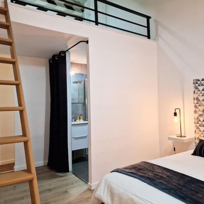 Grand Loft Avec Terrasse Privee Lägenhet Saint-Etienne  Exteriör bild